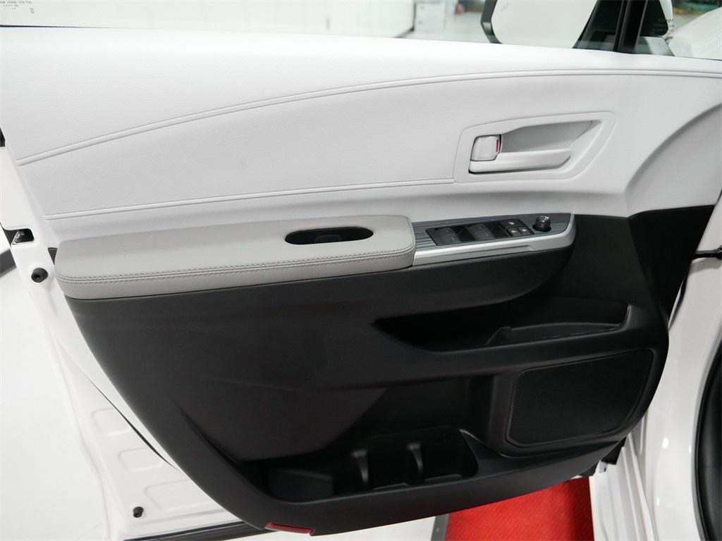 new 2025 Toyota Sienna car, priced at $45,010