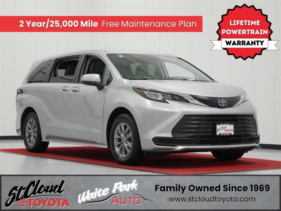 used 2022 Toyota Sienna car, priced at $36,491