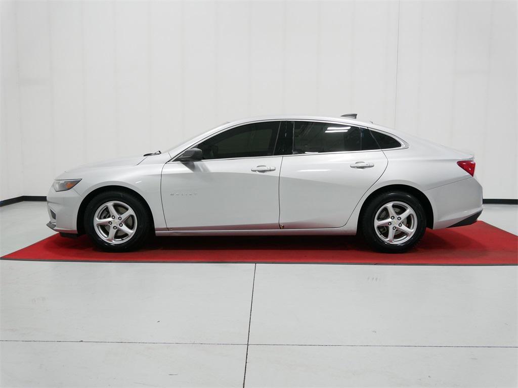 used 2018 Chevrolet Malibu car, priced at $10,491