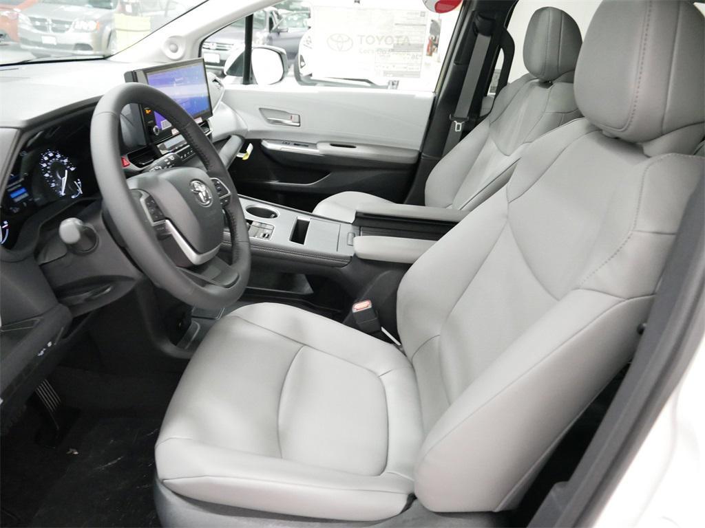 new 2025 Toyota Sienna car, priced at $50,085