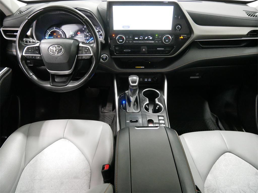 used 2023 Toyota Highlander Hybrid car, priced at $29,991