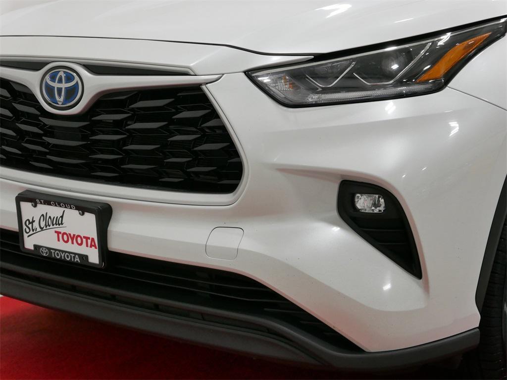used 2023 Toyota Highlander Hybrid car, priced at $29,991