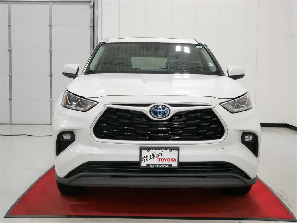 used 2023 Toyota Highlander Hybrid car, priced at $29,991