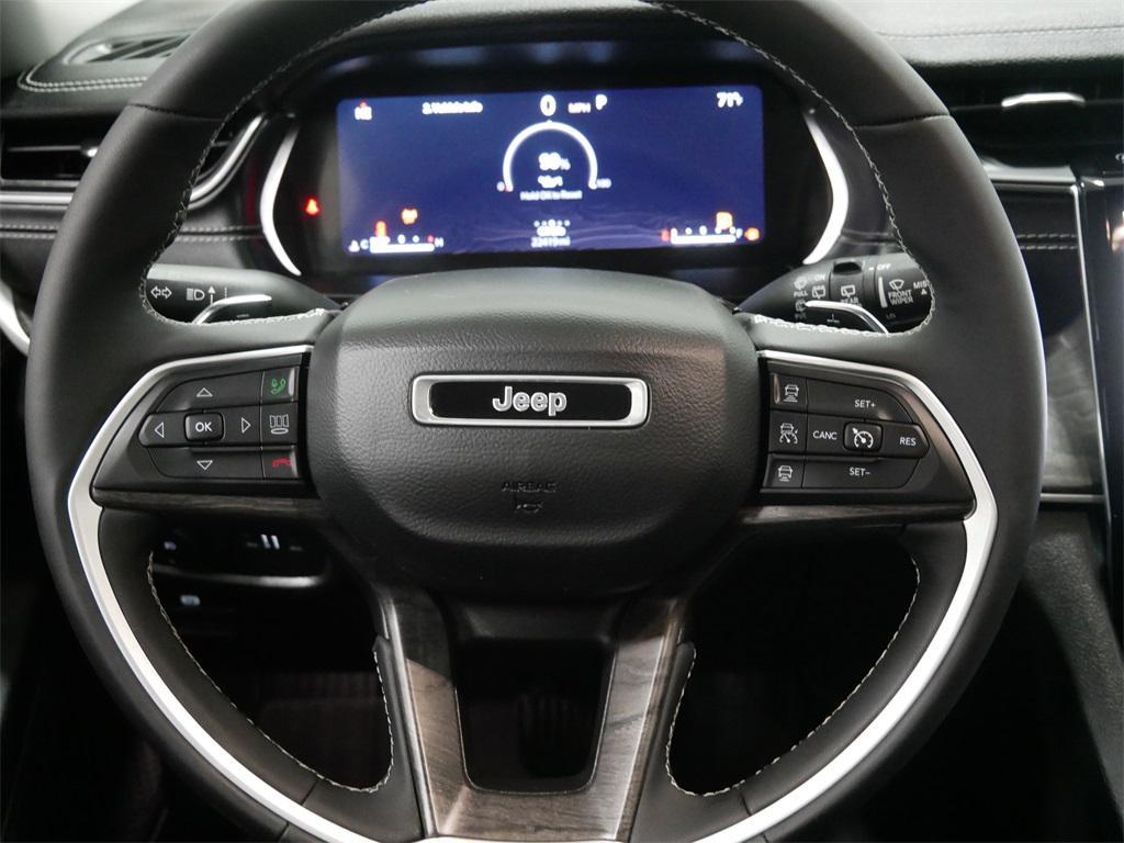 used 2023 Jeep Grand Cherokee car, priced at $35,391