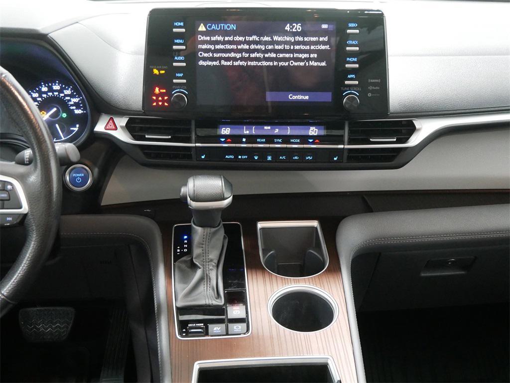 used 2024 Toyota Sienna car, priced at $39,991