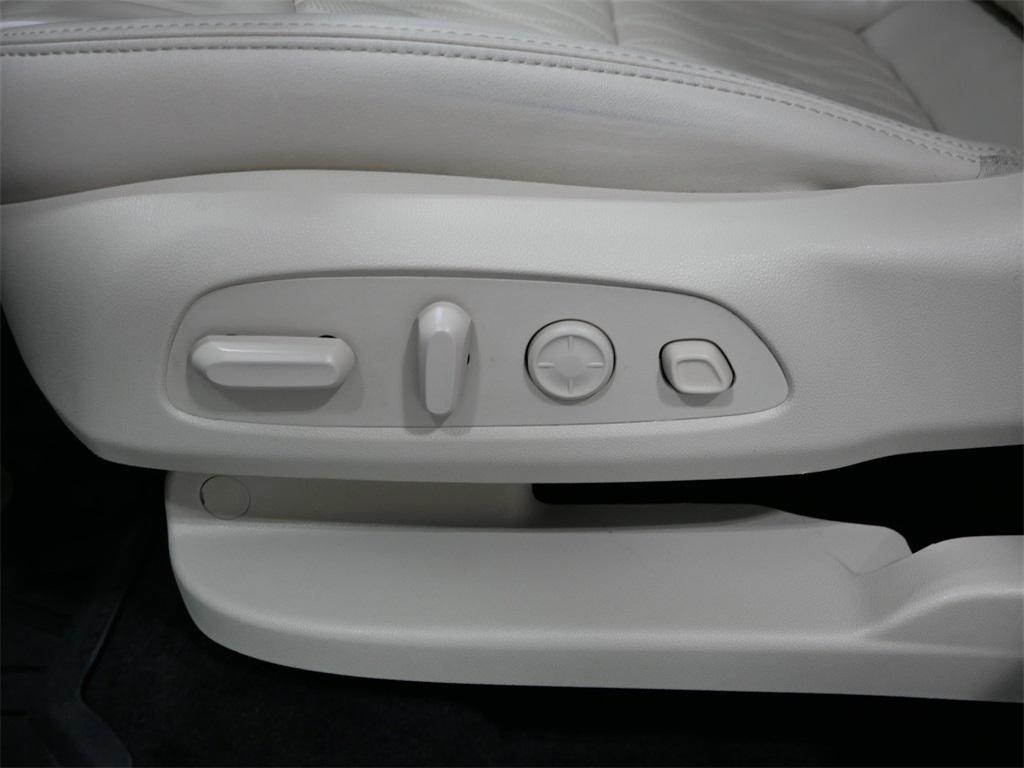 used 2023 Buick Enclave car, priced at $40,991