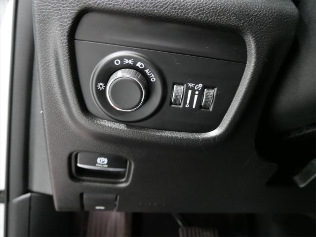 used 2023 Jeep Grand Cherokee car, priced at $31,491