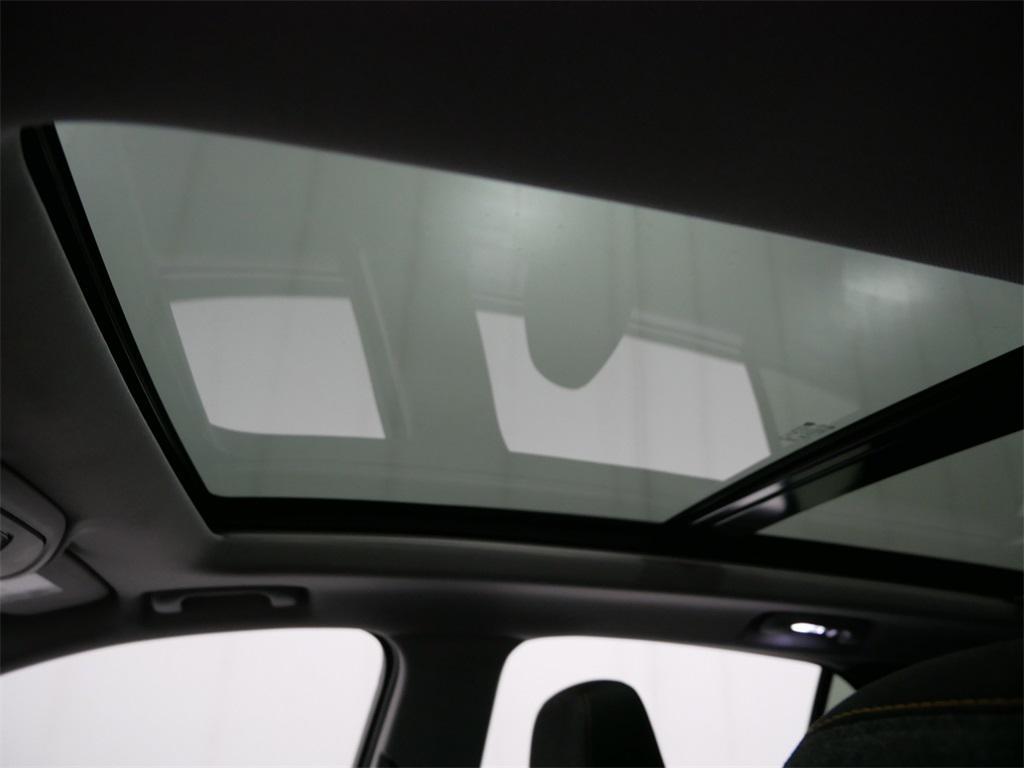 used 2024 Chevrolet Equinox car, priced at $25,191
