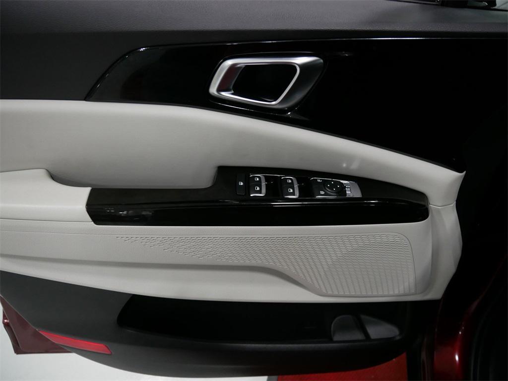 used 2024 Kia Carnival car, priced at $36,991