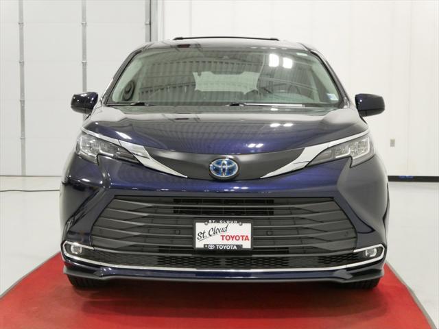 used 2022 Toyota Sienna car, priced at $43,991