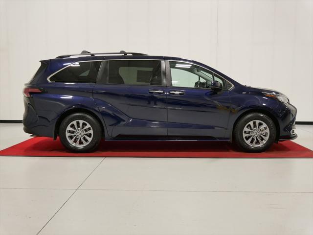 used 2022 Toyota Sienna car, priced at $43,991