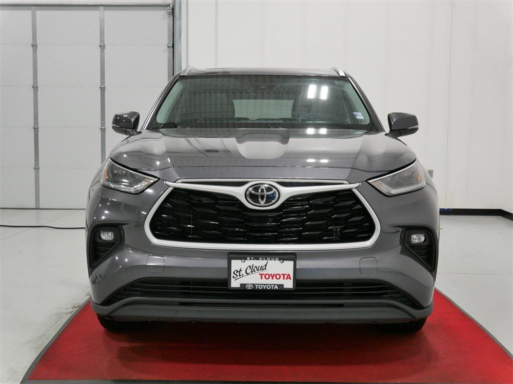 used 2021 Toyota Highlander car, priced at $30,791