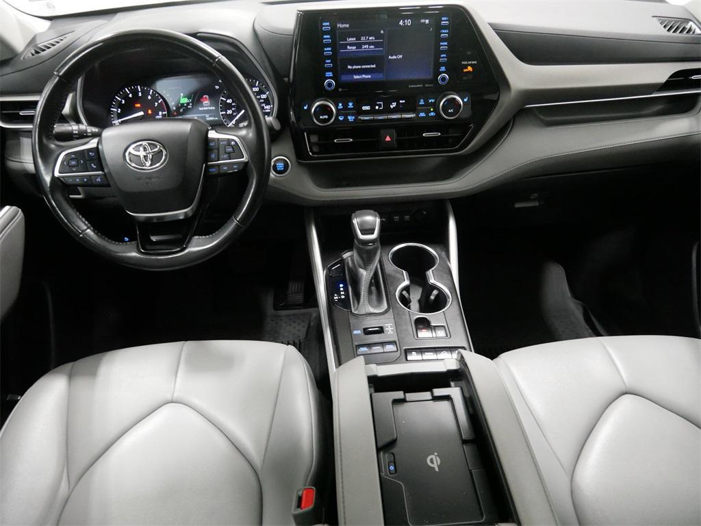 used 2021 Toyota Highlander car, priced at $30,791