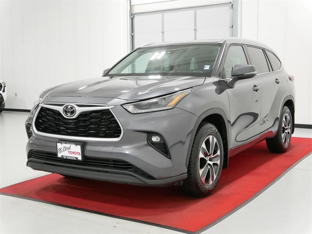 used 2021 Toyota Highlander car, priced at $30,791
