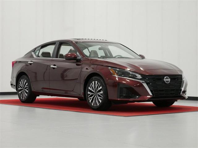 used 2023 Nissan Altima car, priced at $27,991