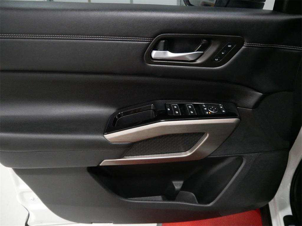 used 2024 Nissan Pathfinder car, priced at $40,991