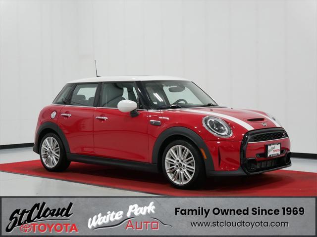 used 2022 MINI Hardtop car, priced at $25,991