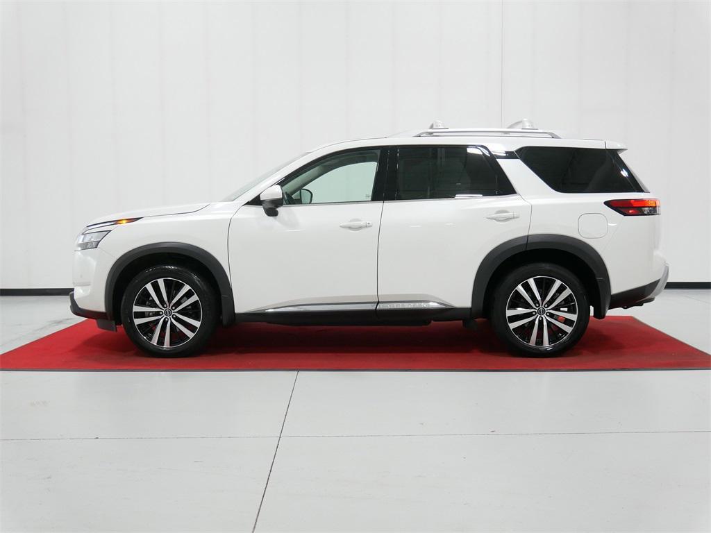 used 2024 Nissan Pathfinder car, priced at $39,891
