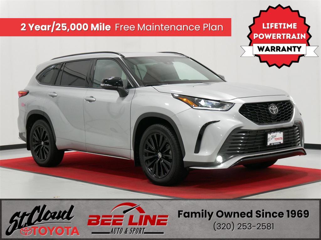 used 2023 Toyota Highlander car, priced at $43,991