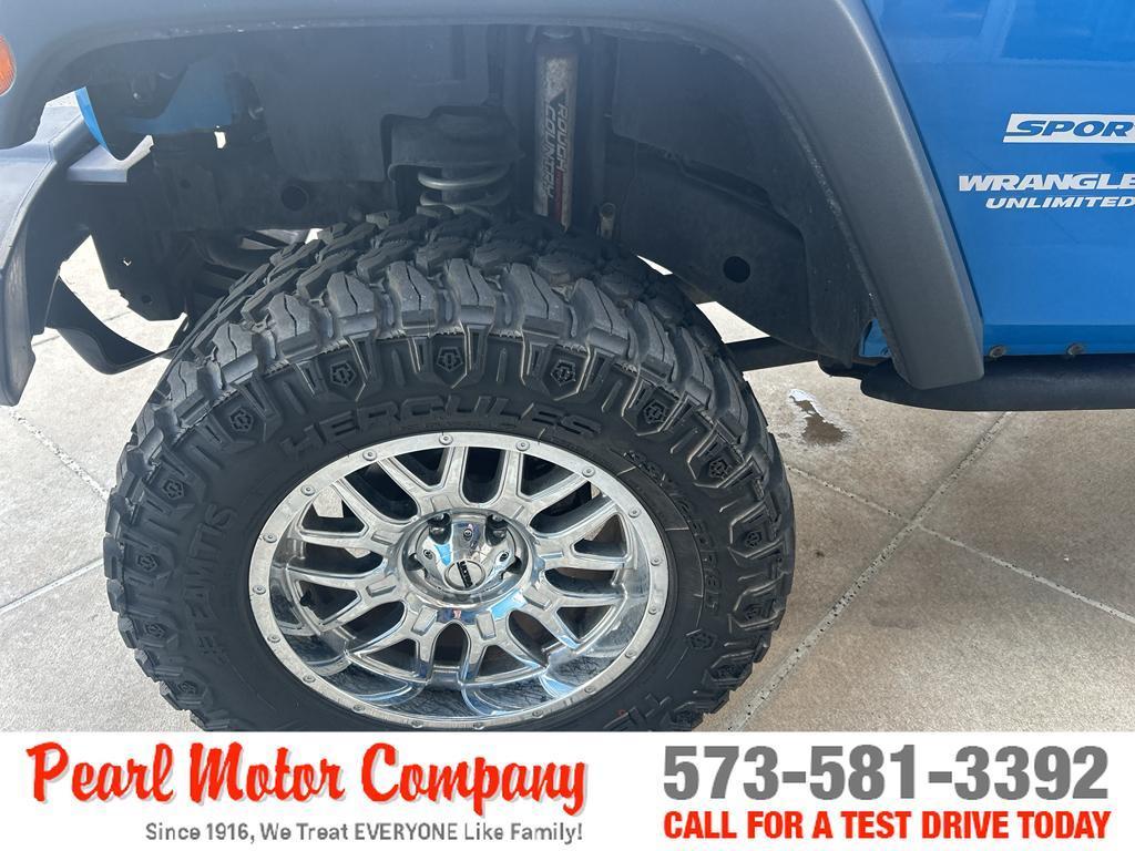 used 2012 Jeep Wrangler Unlimited car, priced at $17,500