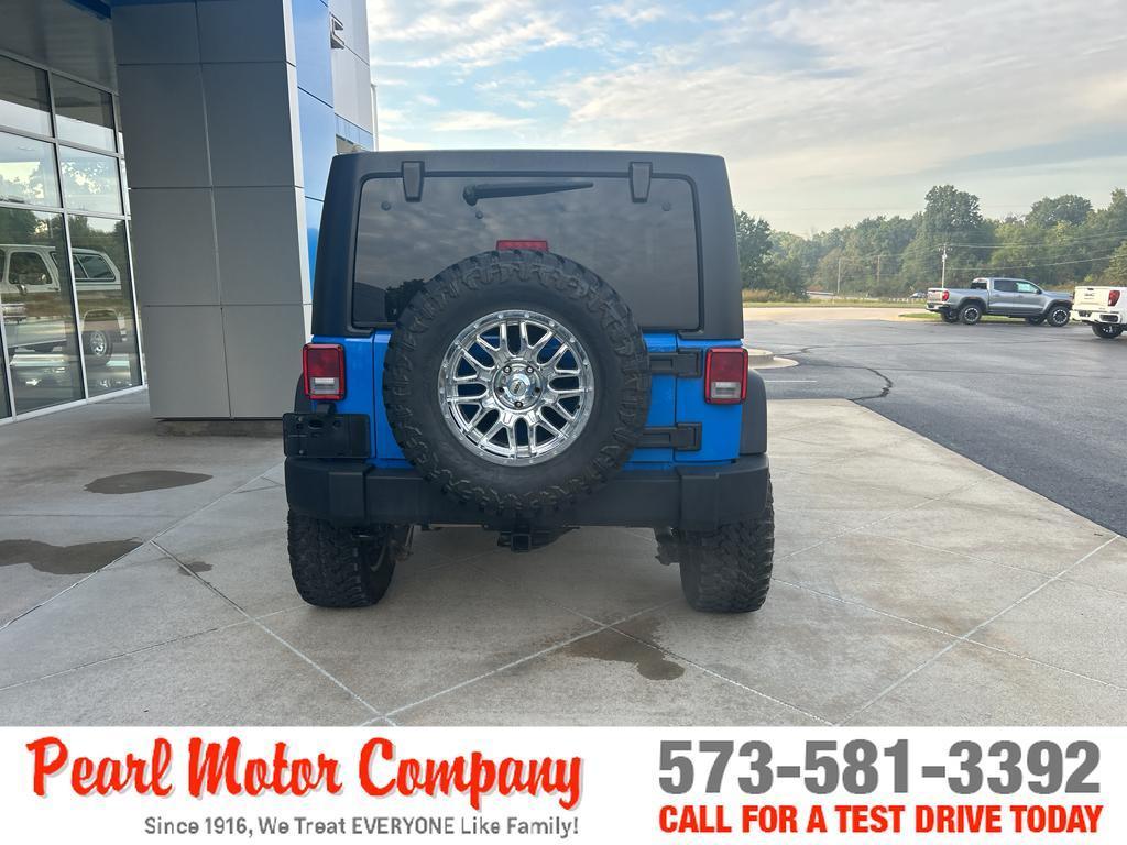 used 2012 Jeep Wrangler Unlimited car, priced at $17,500
