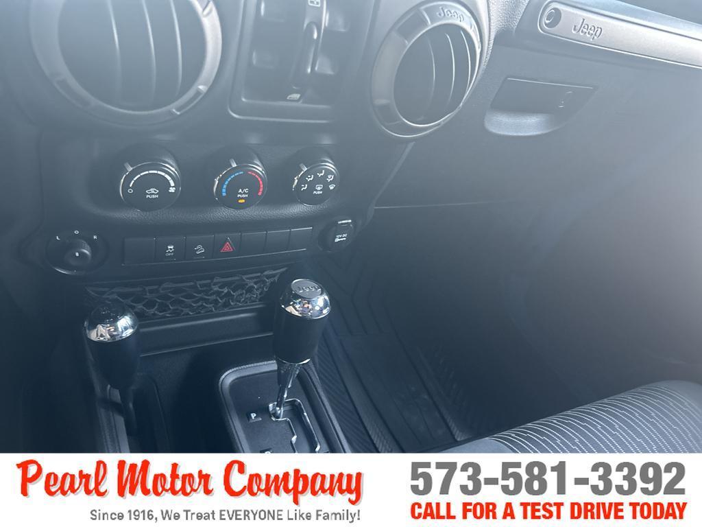used 2012 Jeep Wrangler Unlimited car, priced at $17,500