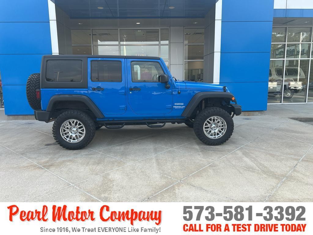 used 2012 Jeep Wrangler Unlimited car, priced at $17,500