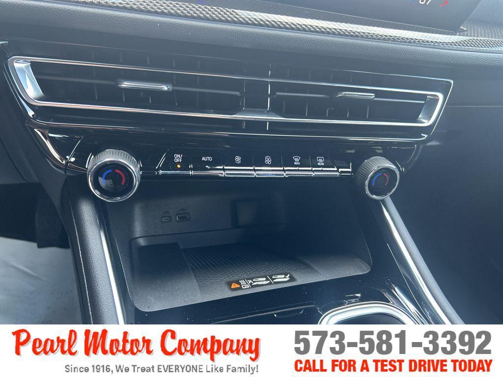 new 2025 Chevrolet Traverse car, priced at $57,370