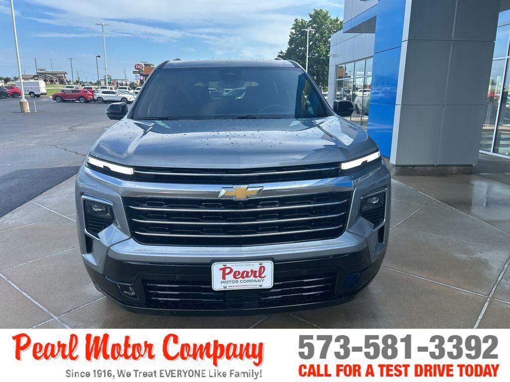new 2025 Chevrolet Traverse car, priced at $57,370