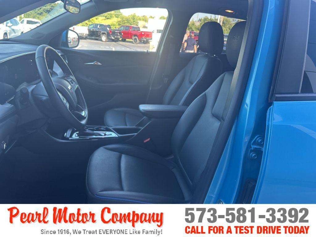 used 2025 Buick Encore GX car, priced at $27,995