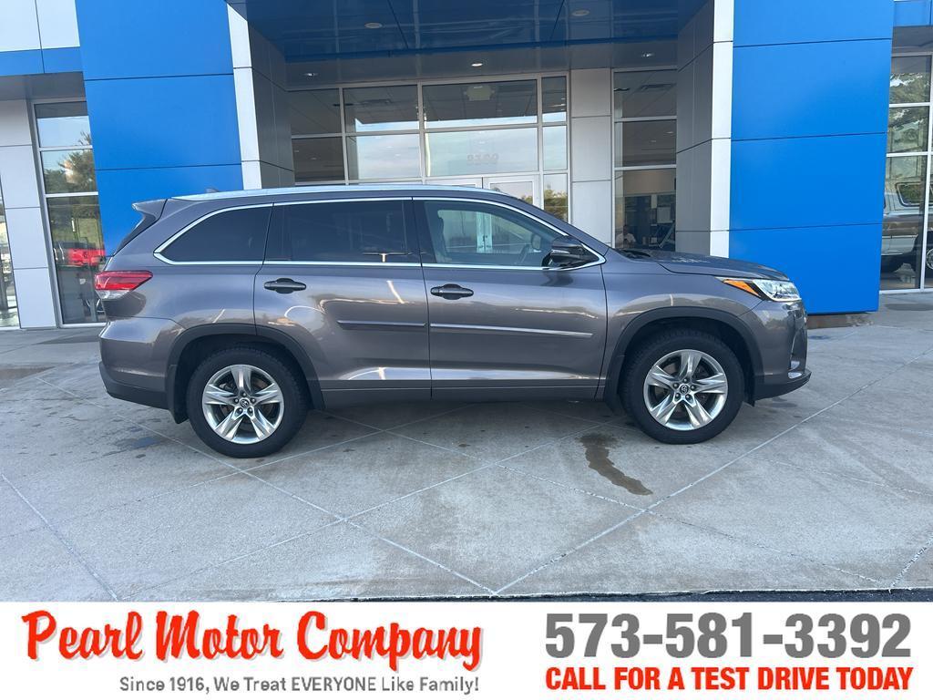 used 2018 Toyota Highlander car, priced at $25,950