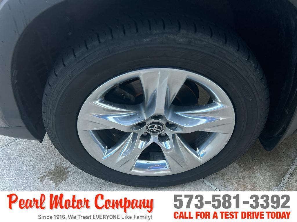used 2018 Toyota Highlander car, priced at $25,950