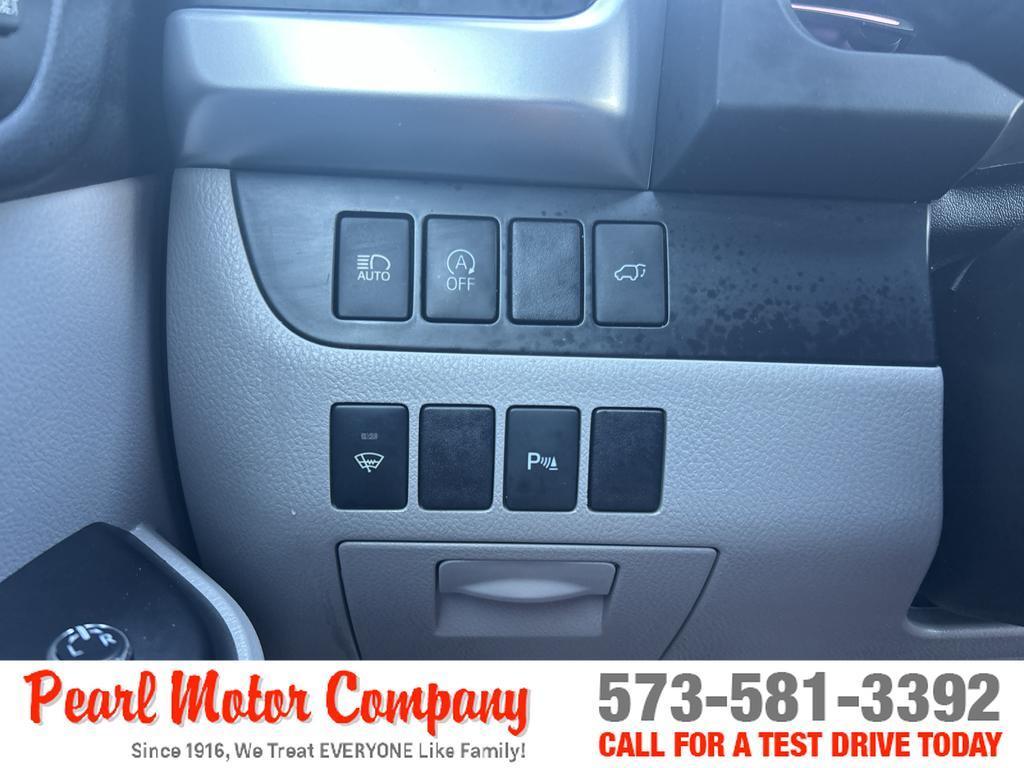 used 2018 Toyota Highlander car, priced at $25,950