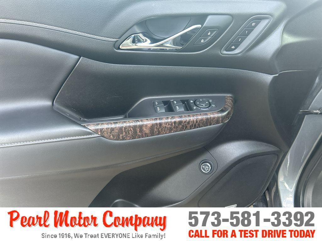 used 2022 GMC Acadia car, priced at $33,950