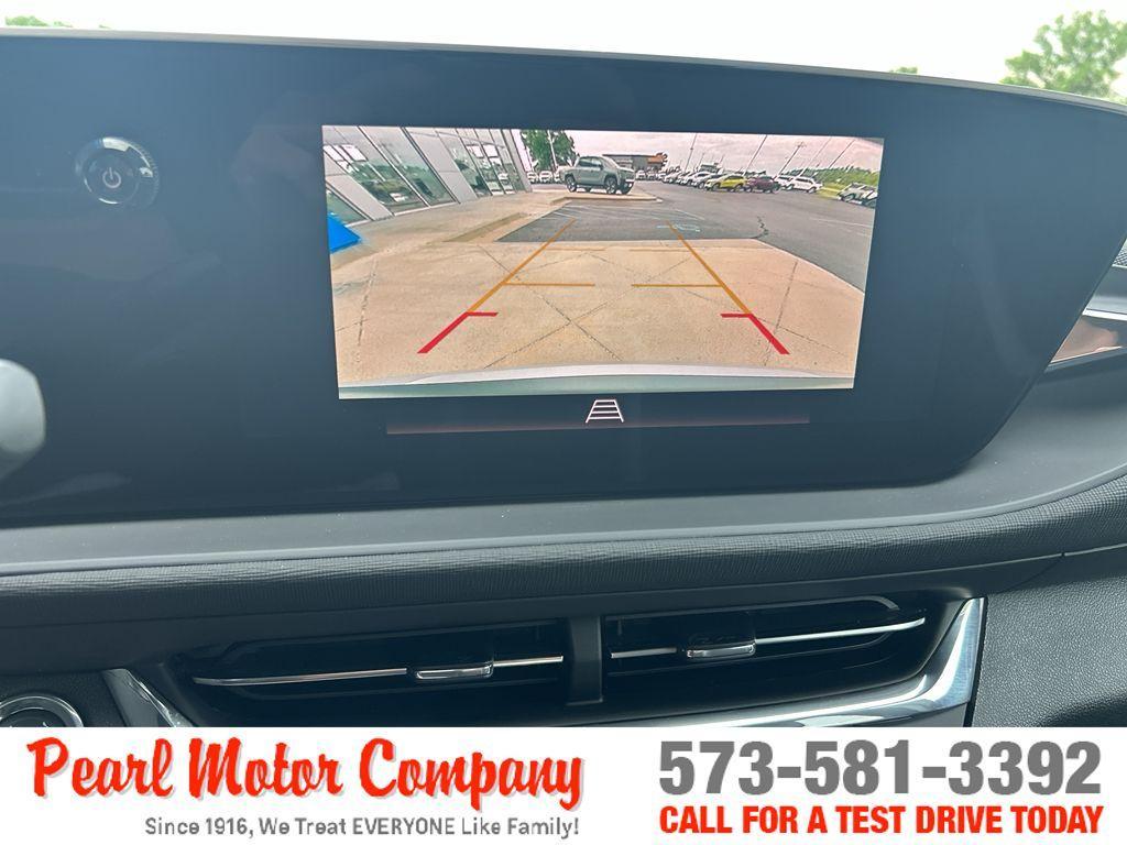 new 2025 Buick Envista car, priced at $26,780