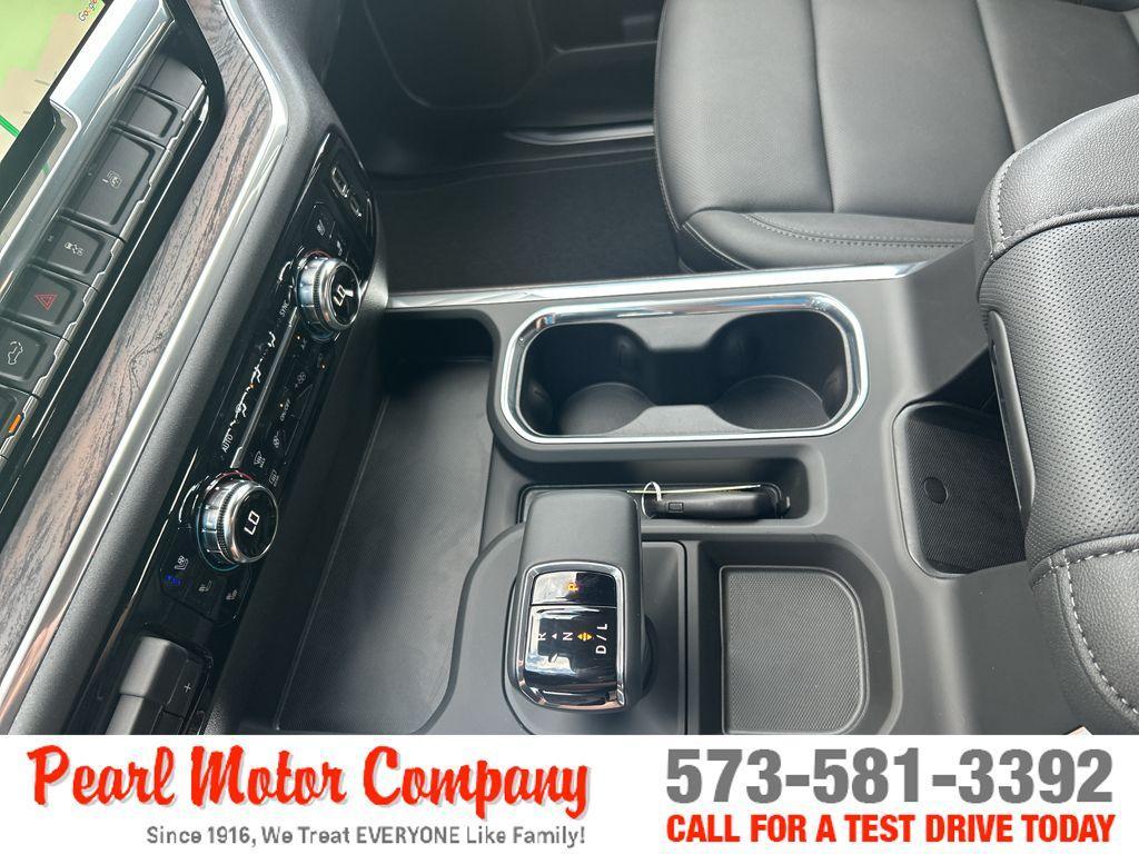 new 2025 GMC Sierra 1500 car, priced at $56,925