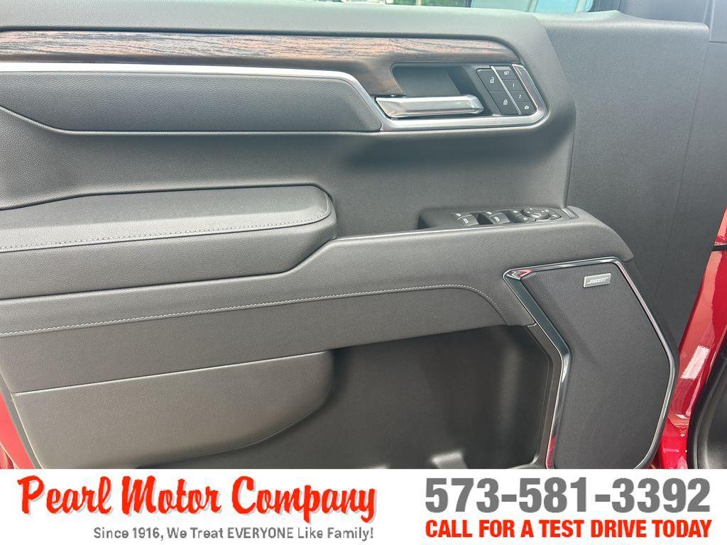 new 2025 GMC Sierra 1500 car, priced at $56,925
