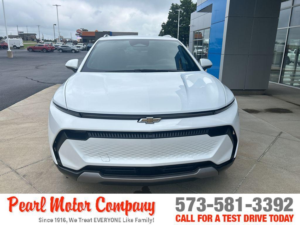 new 2025 Chevrolet Equinox EV car, priced at $37,948