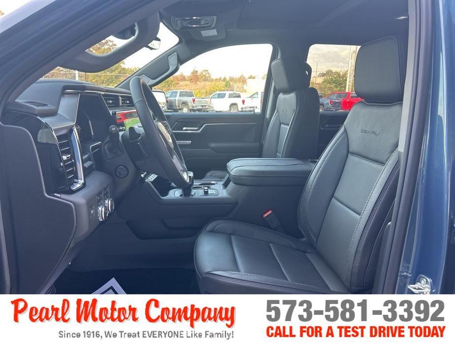 new 2025 GMC Sierra 1500 car, priced at $71,050