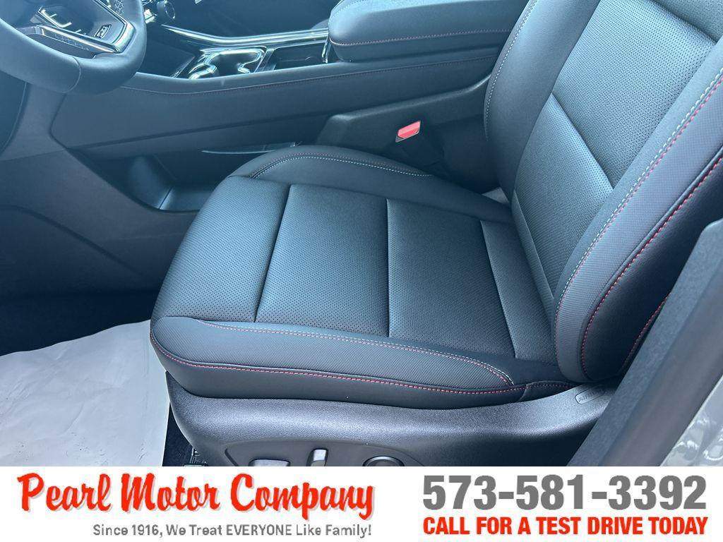 new 2025 Chevrolet Traverse car, priced at $51,295