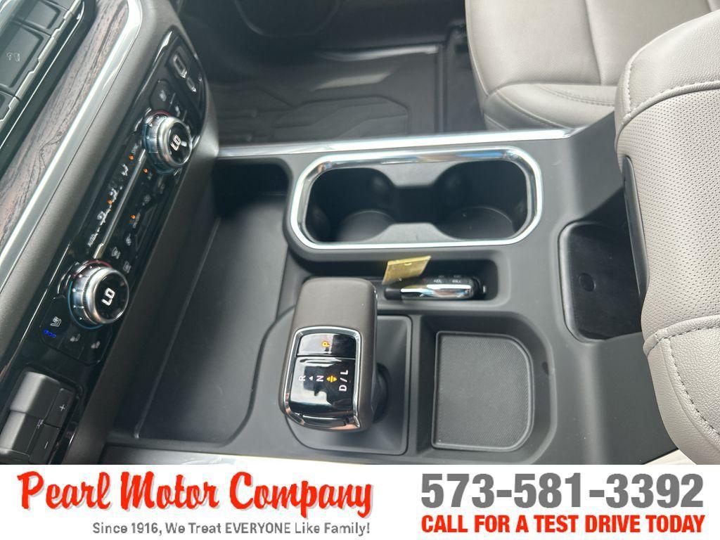 new 2025 GMC Sierra 1500 car, priced at $56,875