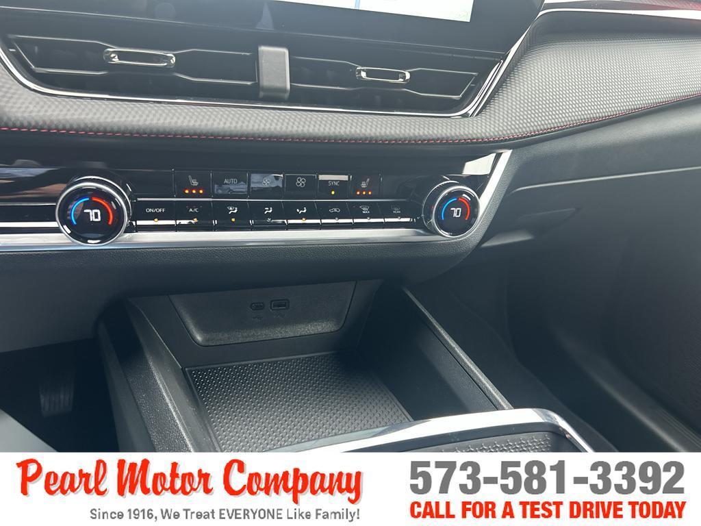 new 2026 Chevrolet Equinox car, priced at $35,395