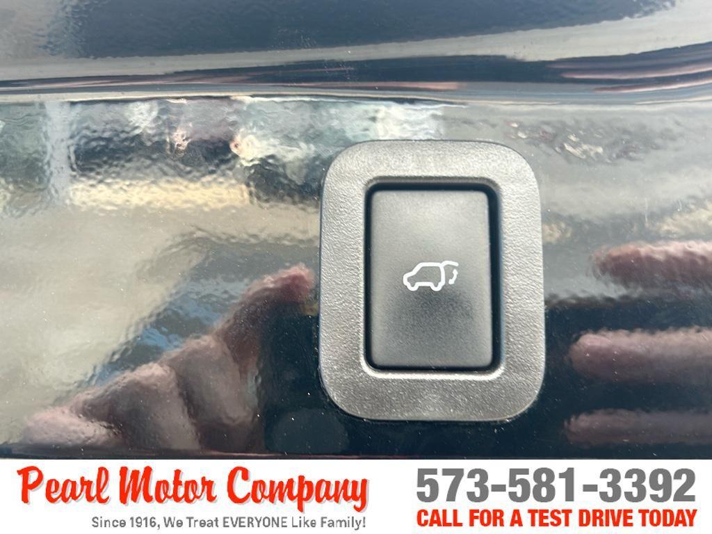 used 2019 Toyota Highlander Hybrid car, priced at $27,750