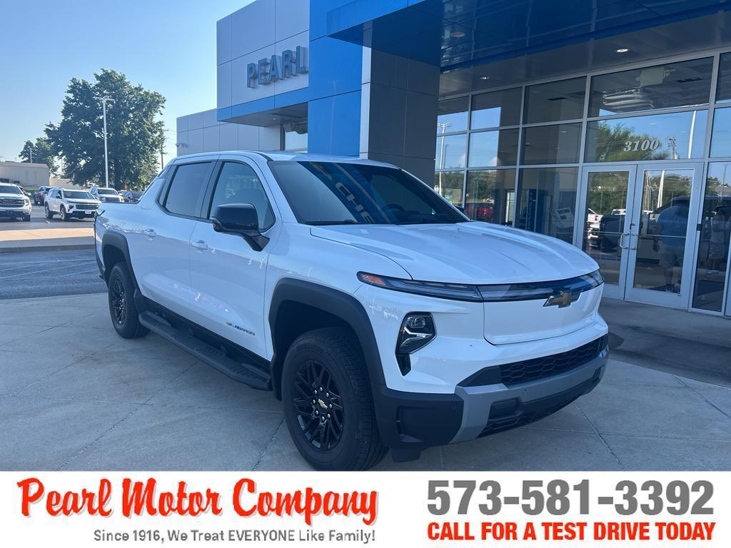 new 2025 Chevrolet Silverado EV car, priced at $61,590