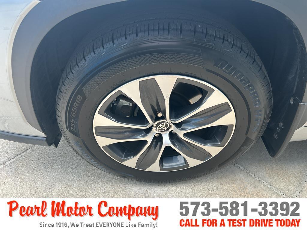 used 2021 Toyota Highlander Hybrid car, priced at $33,500