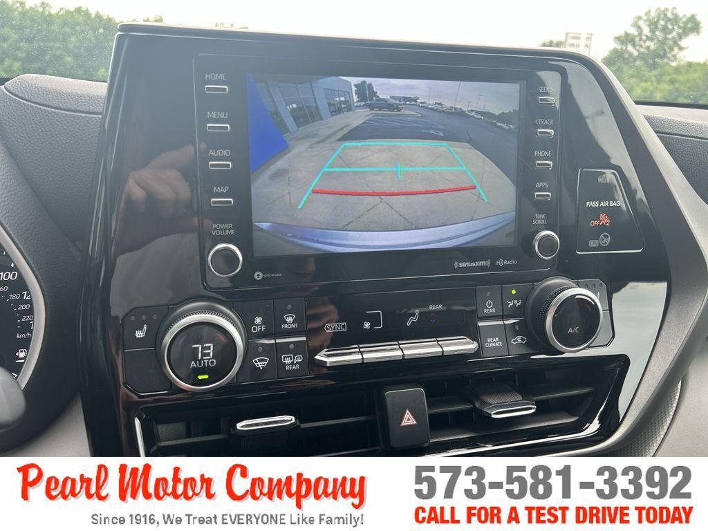 used 2021 Toyota Highlander Hybrid car