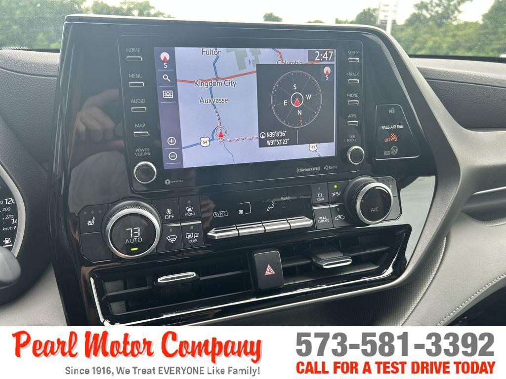 used 2021 Toyota Highlander Hybrid car