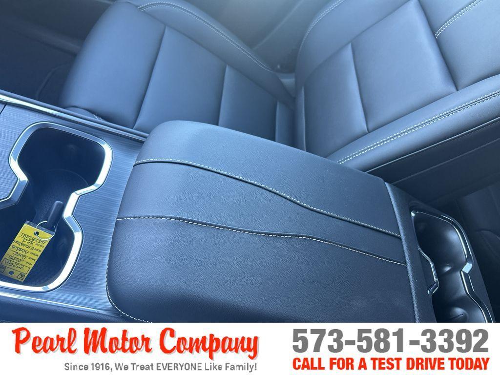 new 2025 GMC Acadia car, priced at $46,675
