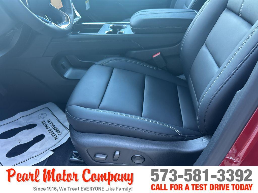 new 2025 GMC Acadia car, priced at $46,675