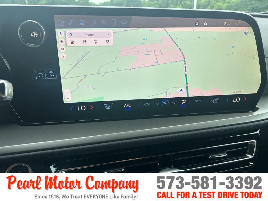 new 2025 Chevrolet Traverse car, priced at $42,695